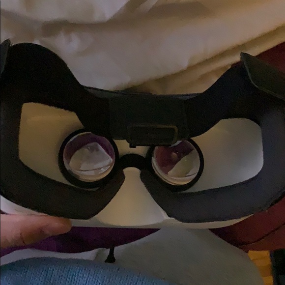 Gear vr. Virtual reality headset - Picture 2 of 3